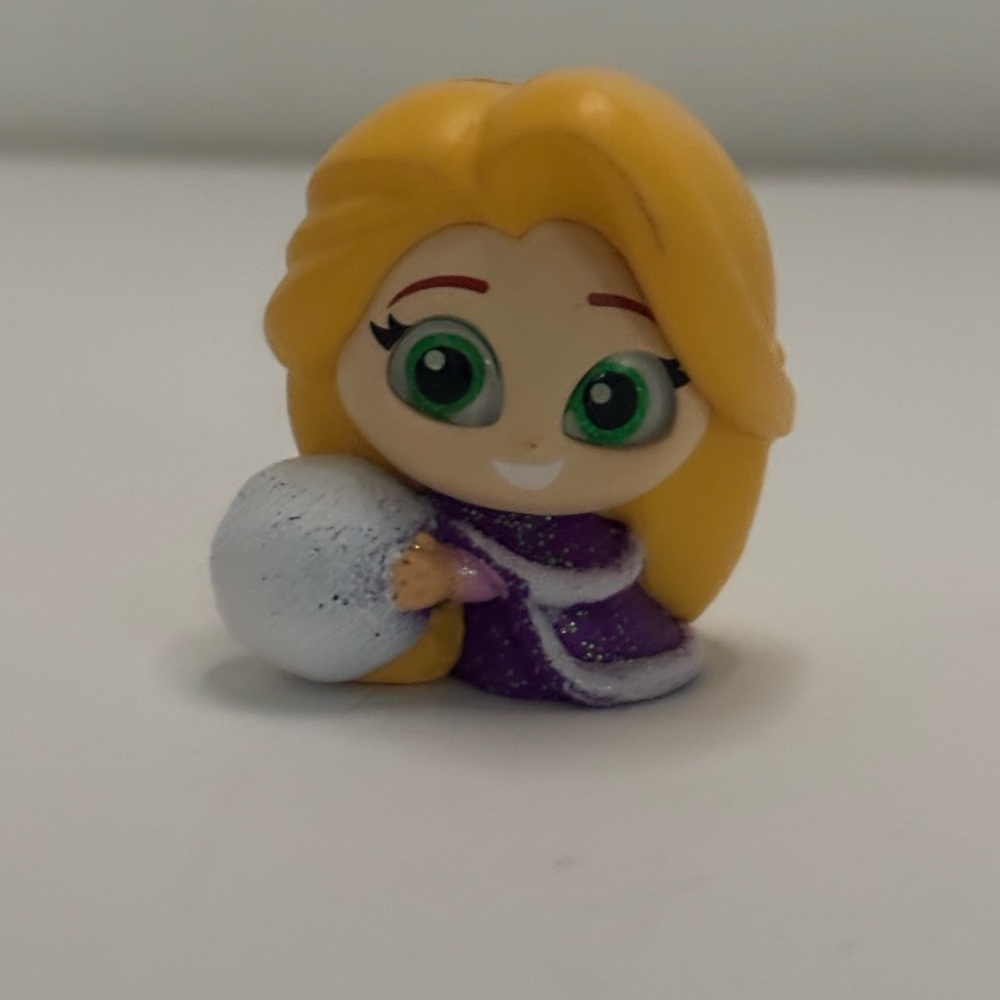 Blonde Hair Green Eye Purple Outfit Kids Action Figure